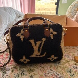 Sheep wool Louie Vuitton
